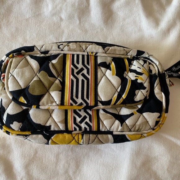 Vera Bradley make up bag - Picture 1 of 4